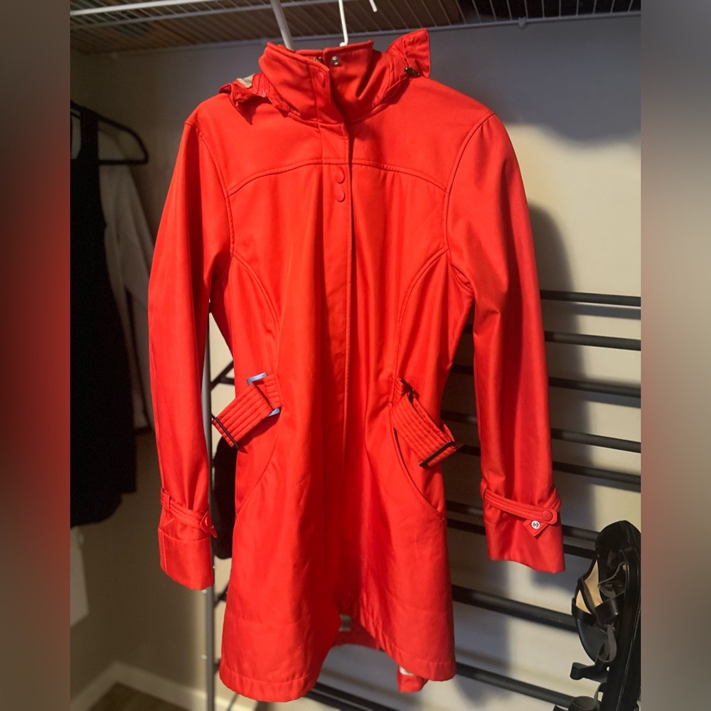 Women’s true north coat size medium